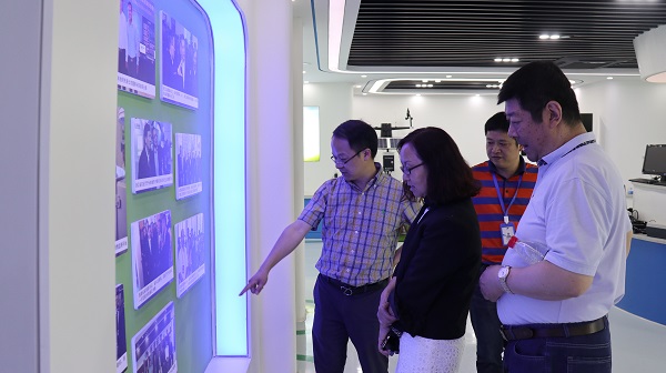 农业农村部对外经济合作中心领导莅临草莓视频软件下载调研 农业农村部对外经济合作中心领导莅临草莓视频软件下载调研