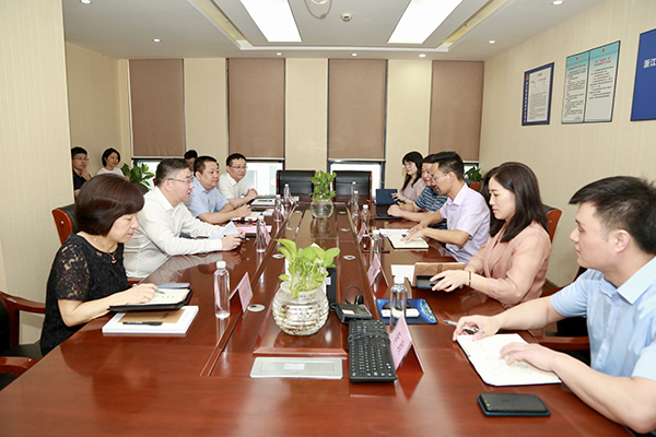 冯晶副书记一行与陈渝阳董事长举行座谈交流会 冯晶副书记一行与陈渝阳董事长举行座谈交流会